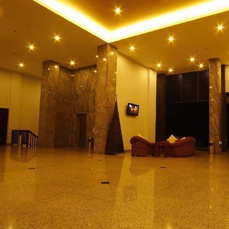 Laprima Hotel Labuan Bajo Dış mekan fotoğraf