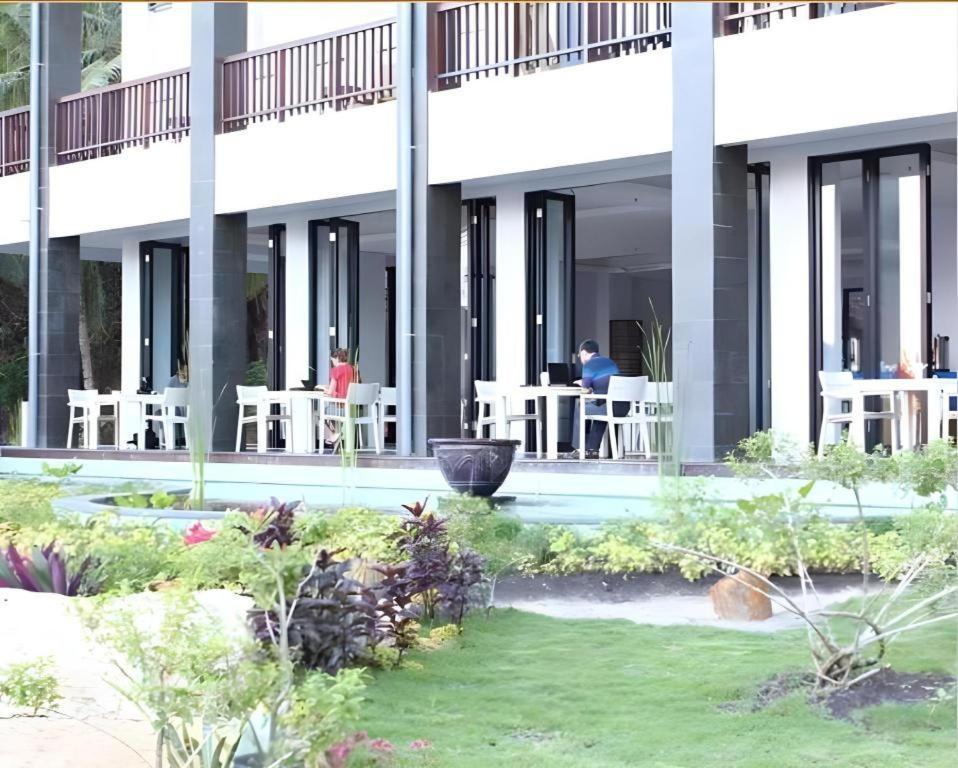 Laprima Hotel Labuan Bajo Dış mekan fotoğraf