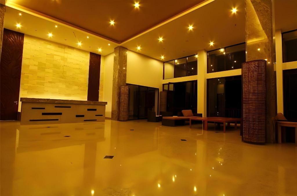 Laprima Hotel Labuan Bajo Dış mekan fotoğraf