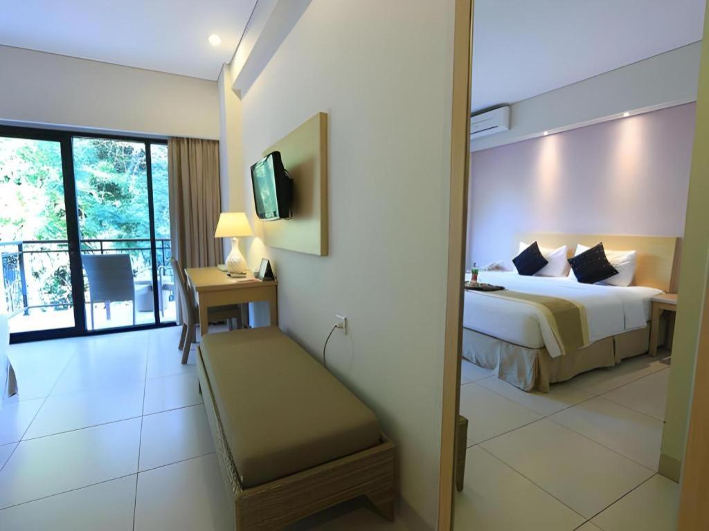 Laprima Hotel Labuan Bajo Dış mekan fotoğraf