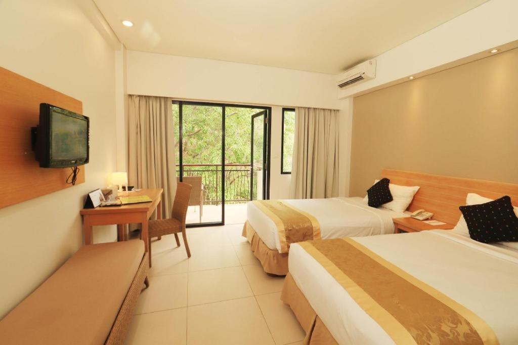 Laprima Hotel Labuan Bajo Dış mekan fotoğraf