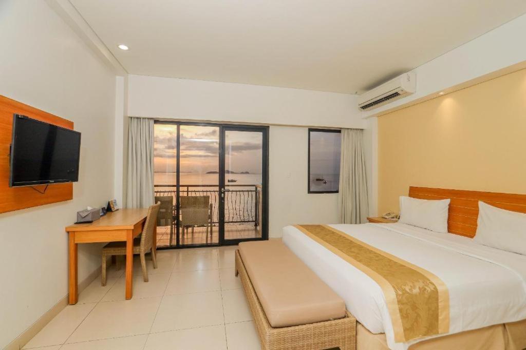 Laprima Hotel Labuan Bajo Dış mekan fotoğraf